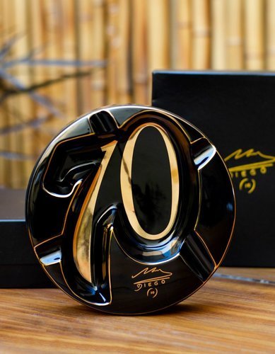 Zigarrenzubehör der Serie Maradona Aschenbecher