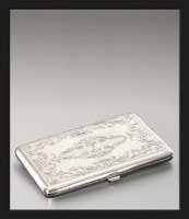 Sillems Zigarilloetui Epoque Antique Pearl (1943P)