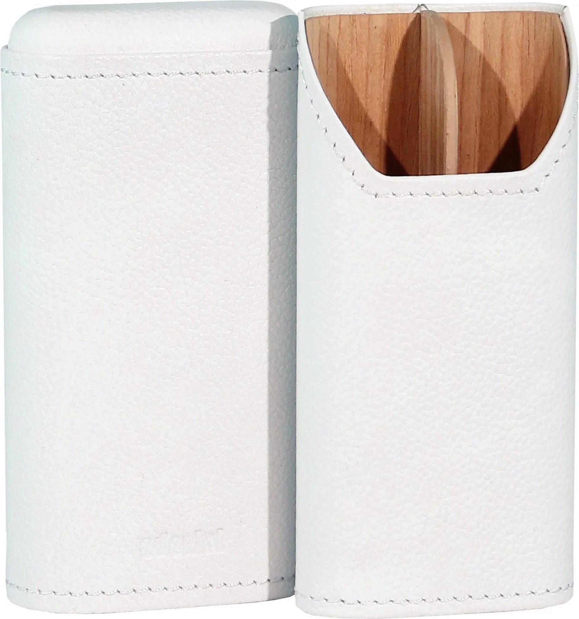 weiß für 2-3 Zigarren offen