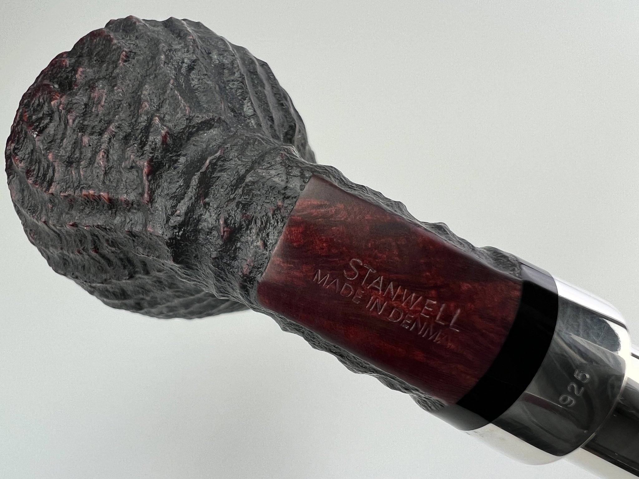 Stanwell Einzelstücke und Restposten (NOS) Jahrespfeife 2009 rustic