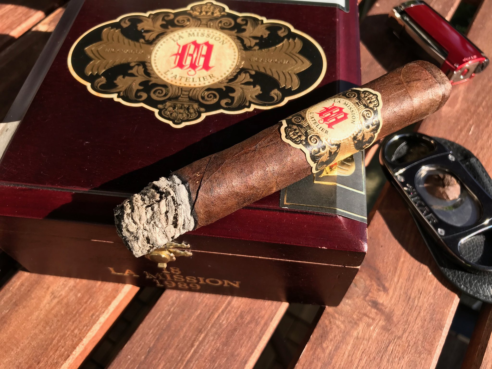 L´Atelier La Mission 1989 Review