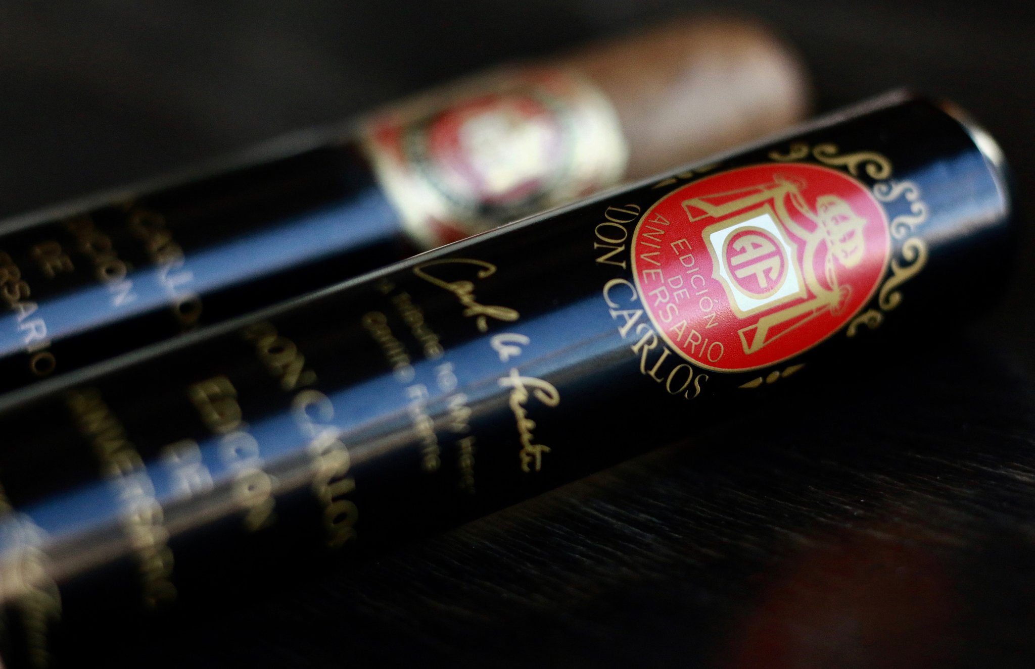 Arturo Fuente Don Carlos Edicion de Aniversario Double Robusto Tubo Detailbild