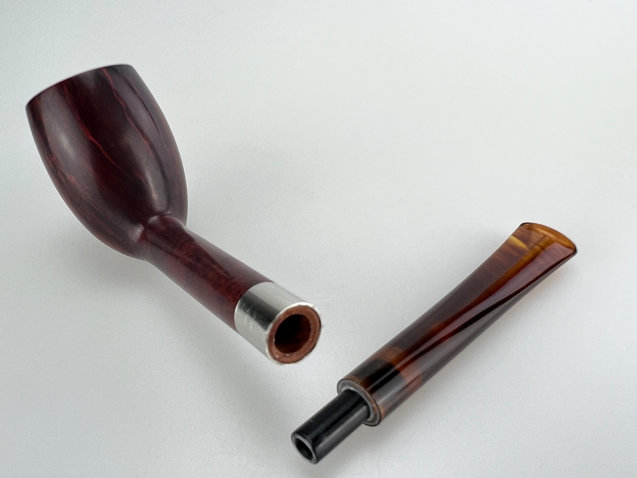 Bruno Nuttens Freehand Pfeifen Heritage H1 (Nr. 83)