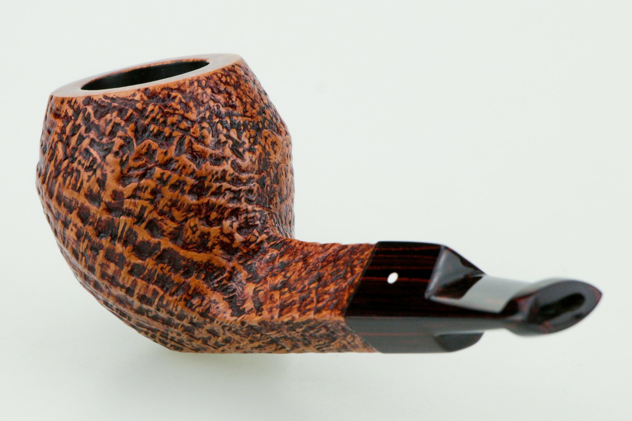Dunhill_County_No_3904_Bulldog_02
