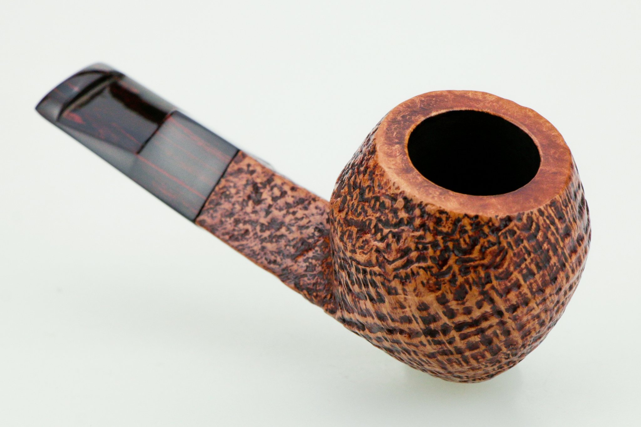 Dunhill_County_No_3904_Bulldog_04