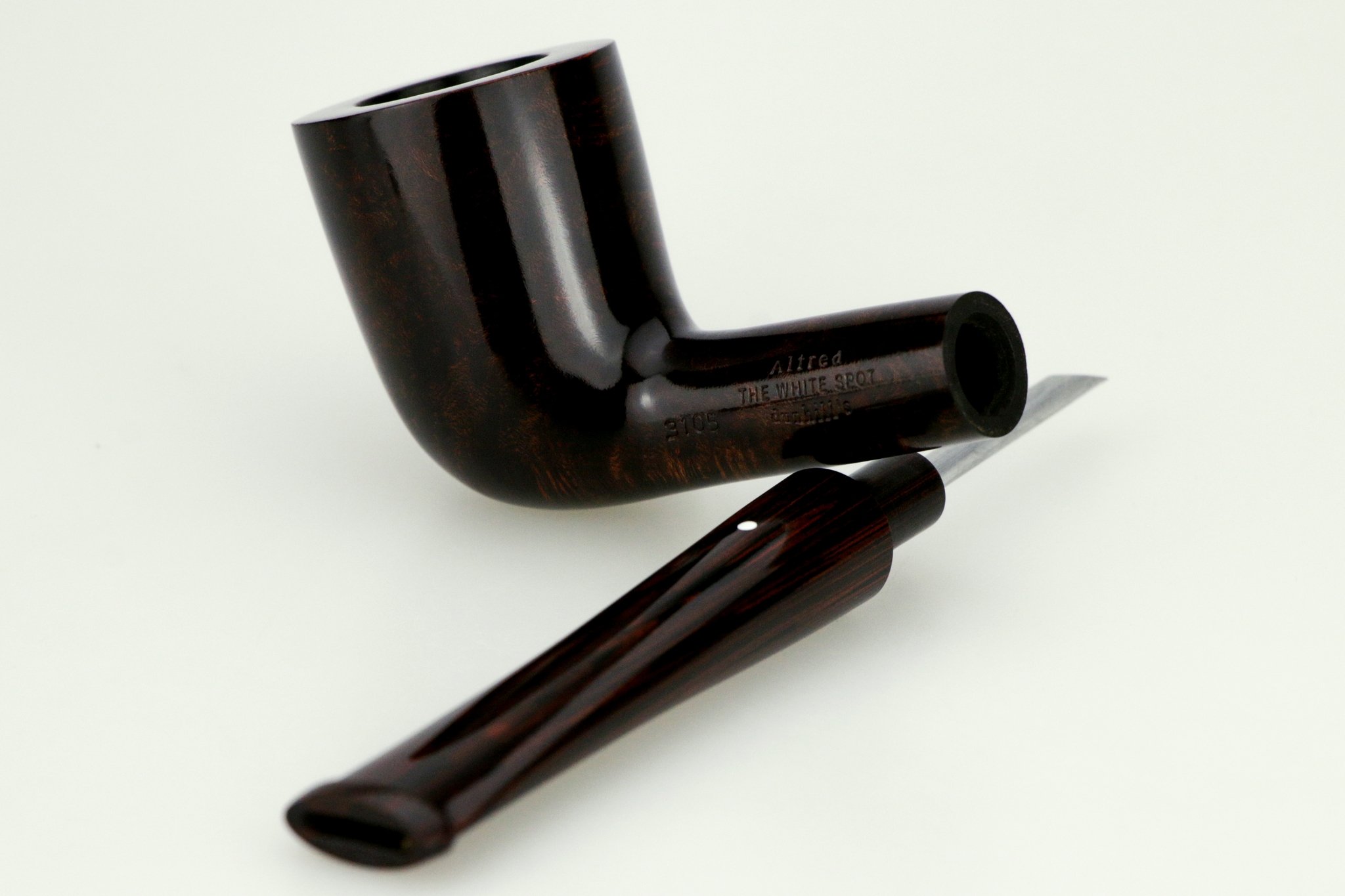 Dunhill_Chestnut_No_3105_Dublin_05