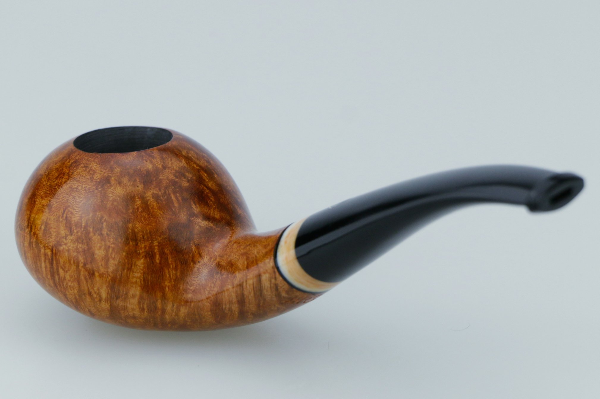 Jirsa_Supreme_215_9_mm_02