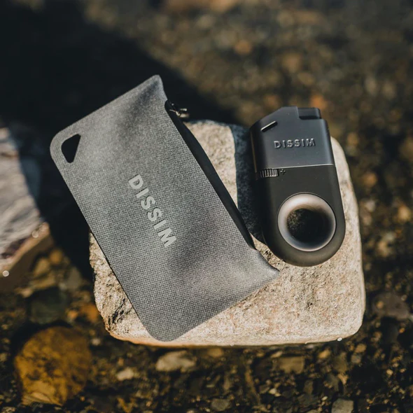 Dissim Feuerzeugetui grau (ZC-GRY) Stimmungsbild 2