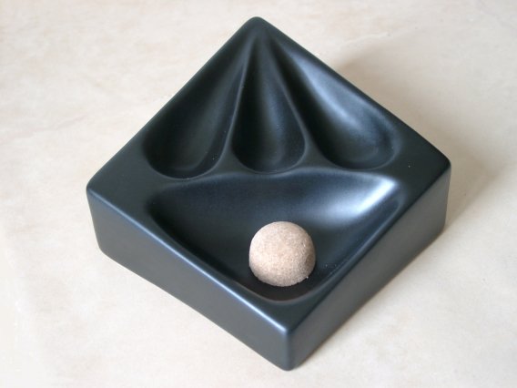 Guy Janot Keramik Pfeifenascher 3er Pfeifenascher Geo Raute Schwarz 11002